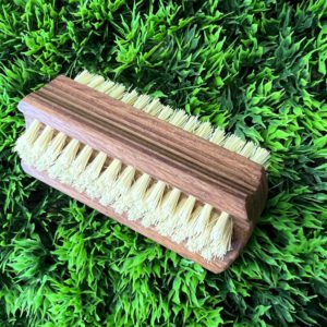 Brosse à ongles - double face